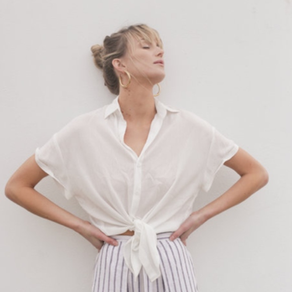 white button down top - Picture 1 of 2